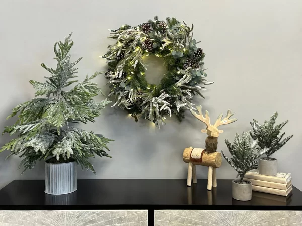 32" Holiday Wreath with Evergreen, Eucalyptus and Lights - Image 2